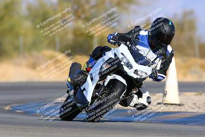 media/Jan-08-2022-SoCal Trackdays (Sat) [[1ec2777125]]/Turn 2 (150pm)/